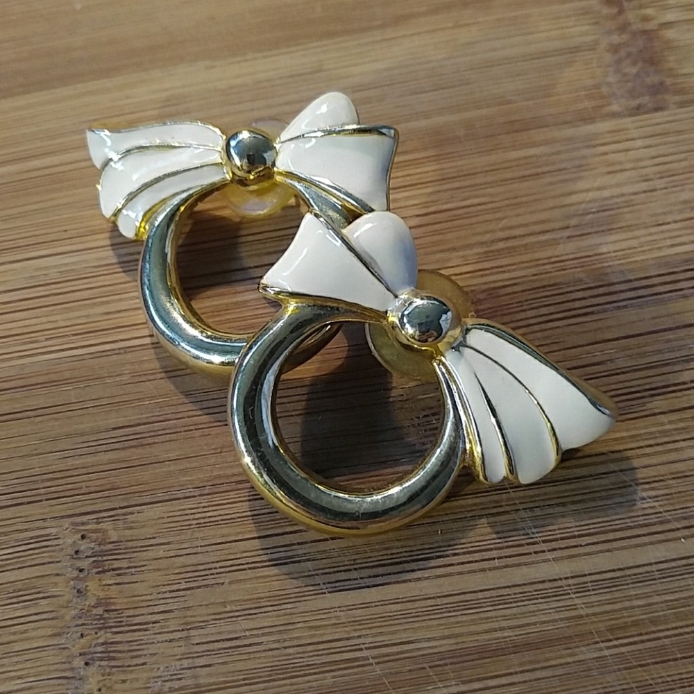 Vintage Enamel Bow Earrings Pierced